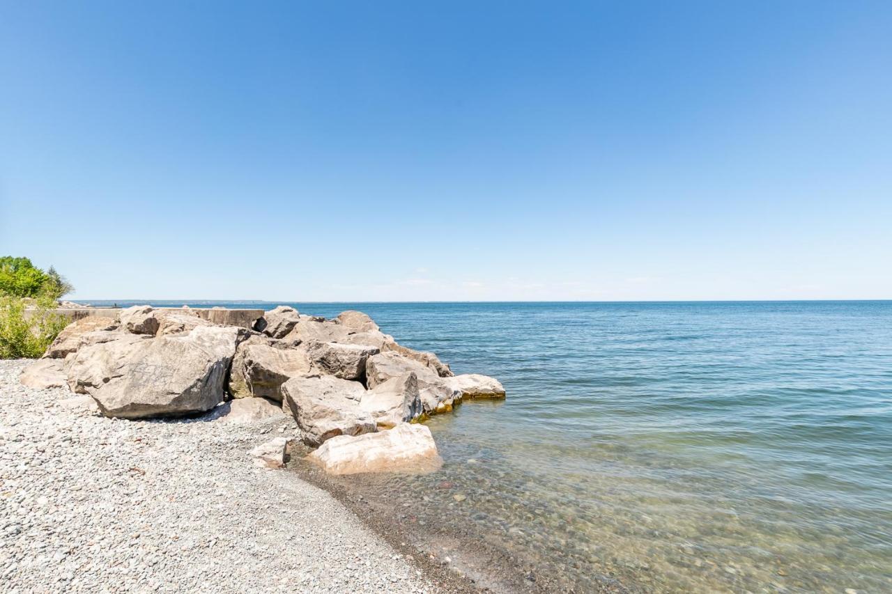 Modern Hamilton Homes Lake Ontario Shore By Globalstay Екстер'єр фото