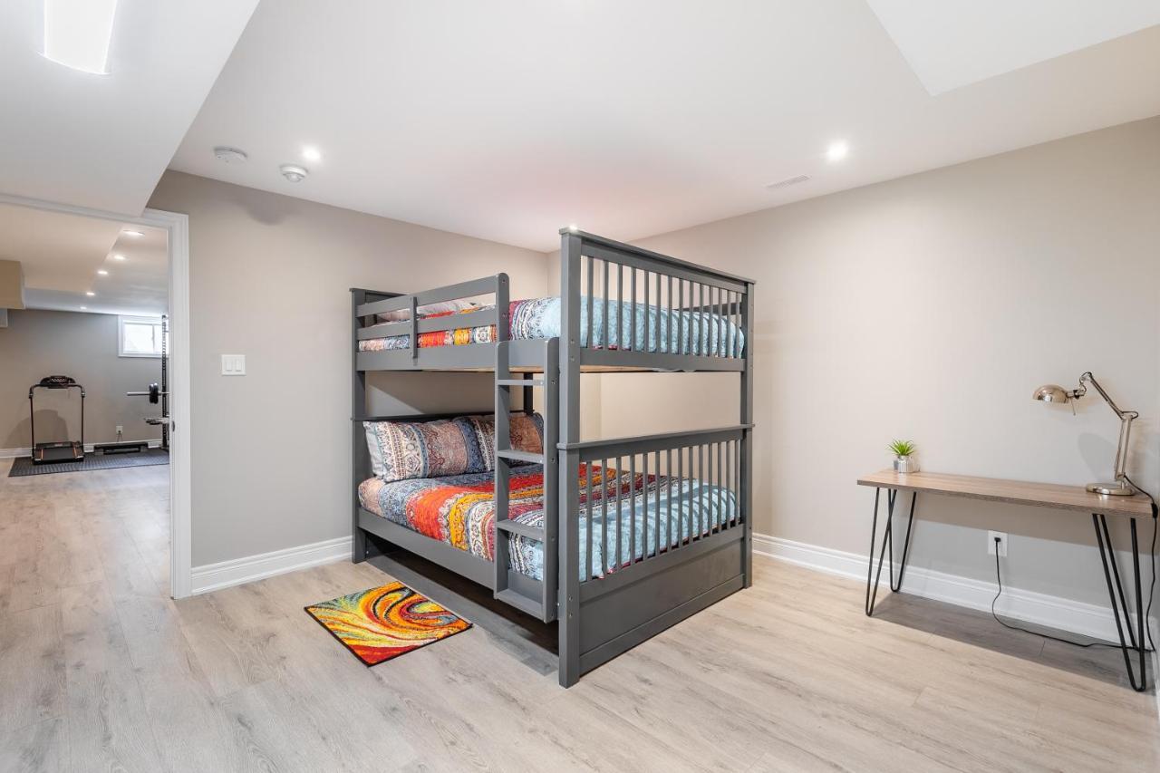 Modern Hamilton Homes Lake Ontario Shore By Globalstay Екстер'єр фото
