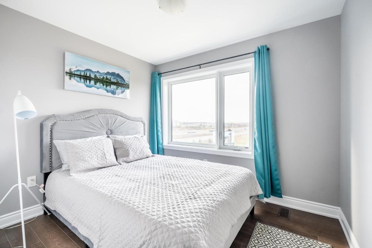 Modern Hamilton Homes Lake Ontario Shore By Globalstay Екстер'єр фото