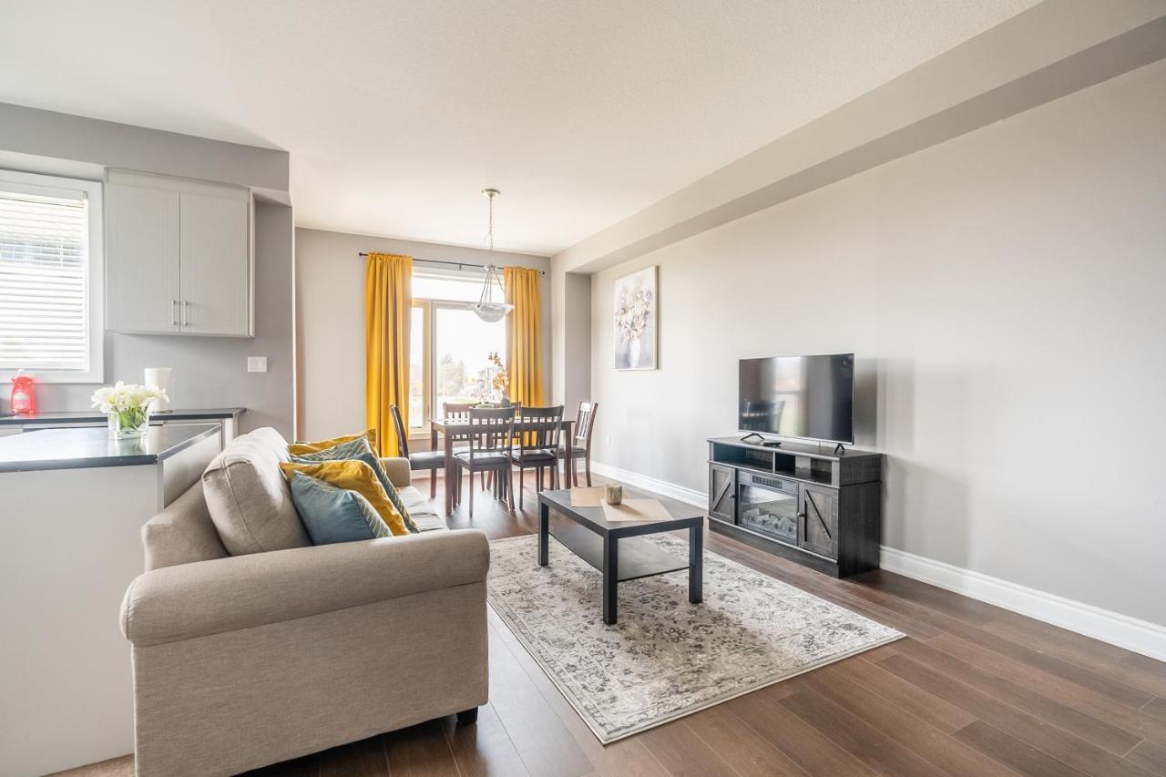 Modern Hamilton Homes Lake Ontario Shore By Globalstay Екстер'єр фото