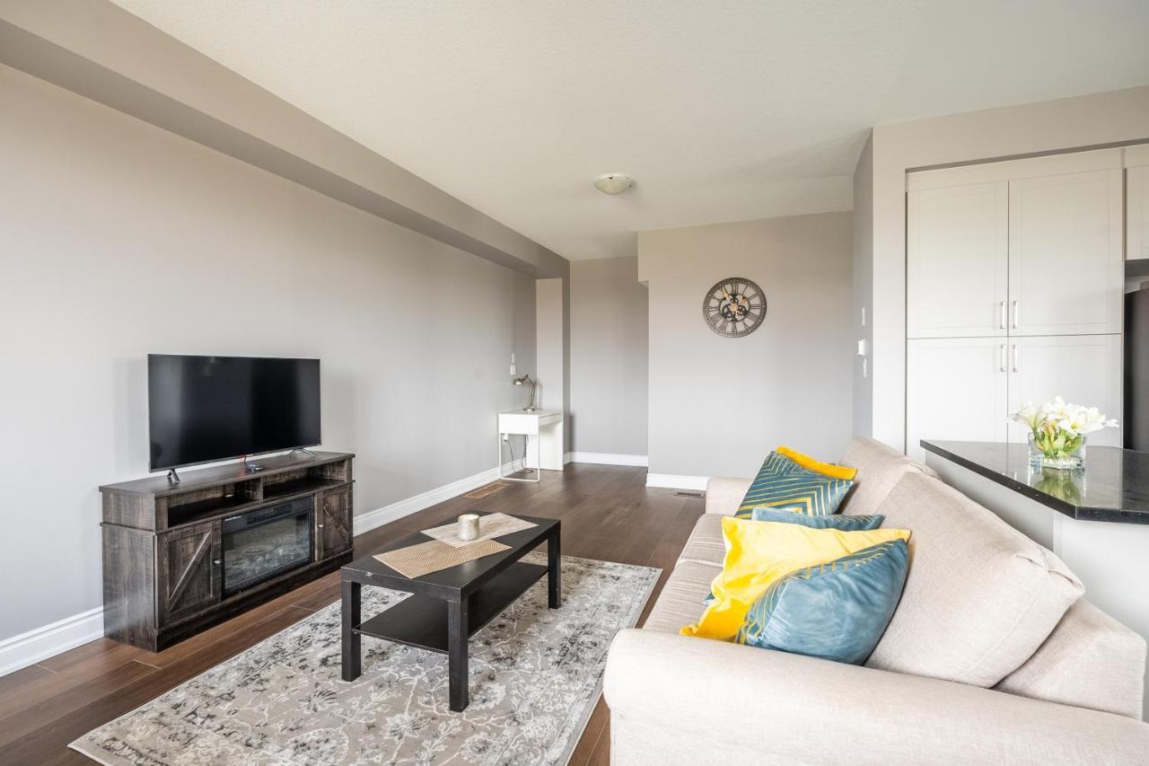 Modern Hamilton Homes Lake Ontario Shore By Globalstay Екстер'єр фото
