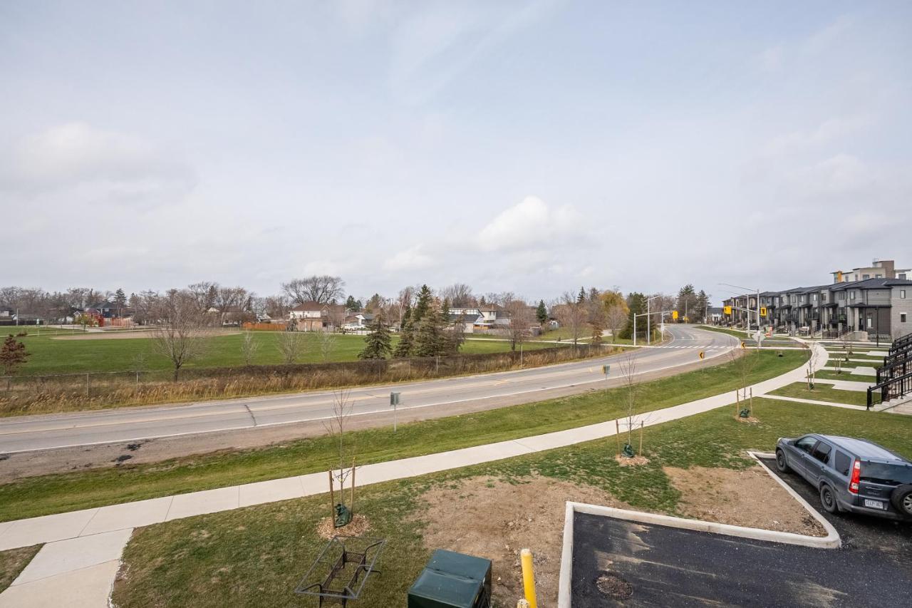 Modern Hamilton Homes Lake Ontario Shore By Globalstay Екстер'єр фото